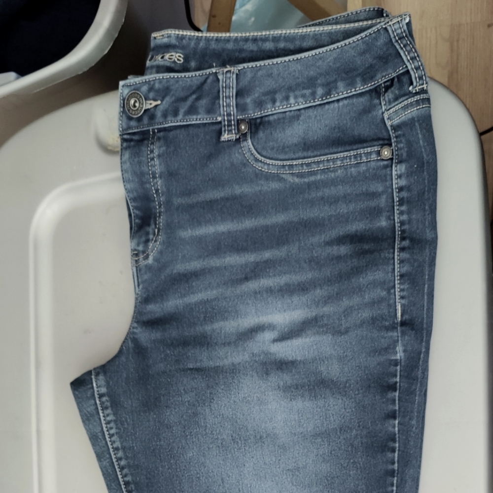 Maurices size XL-R jeans